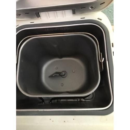 Fast bake bread maker