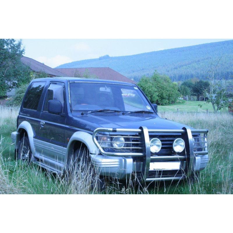 Mitsubishi Pajero SWB 2.5td Auto 4x4