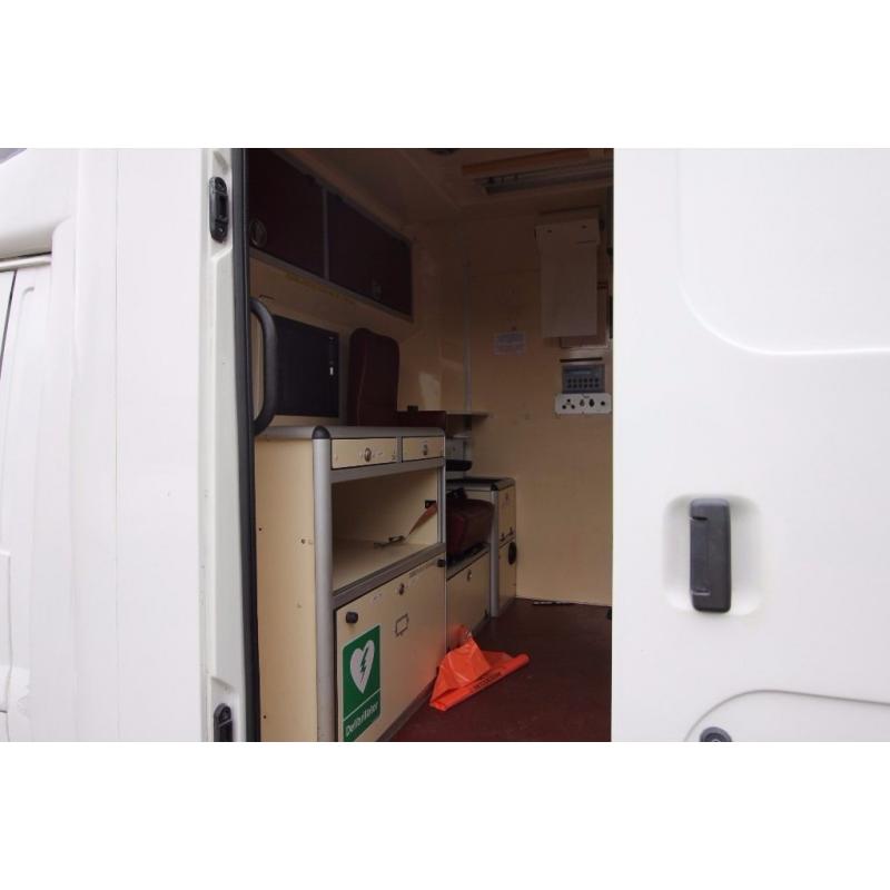 FORD TRANSIT 350 TD AMBULANCE – 02-reg