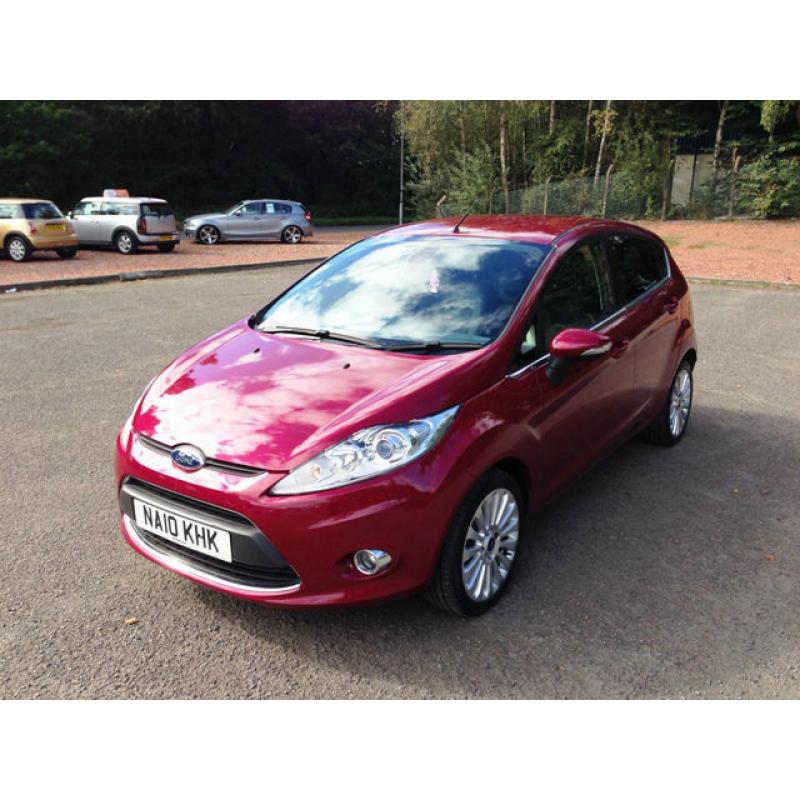 2010.10.FORD FIESTA 1.4.TITANIUM.FIVE DOOR.