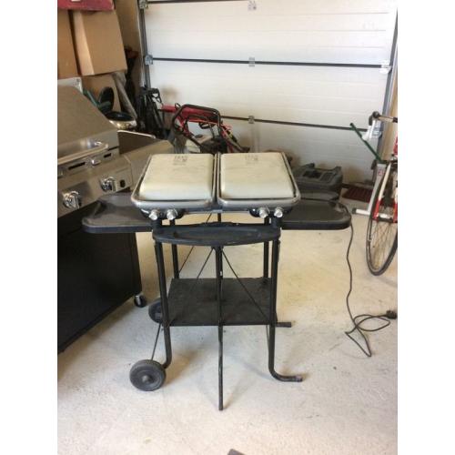 George foreman double grill on bbq stand