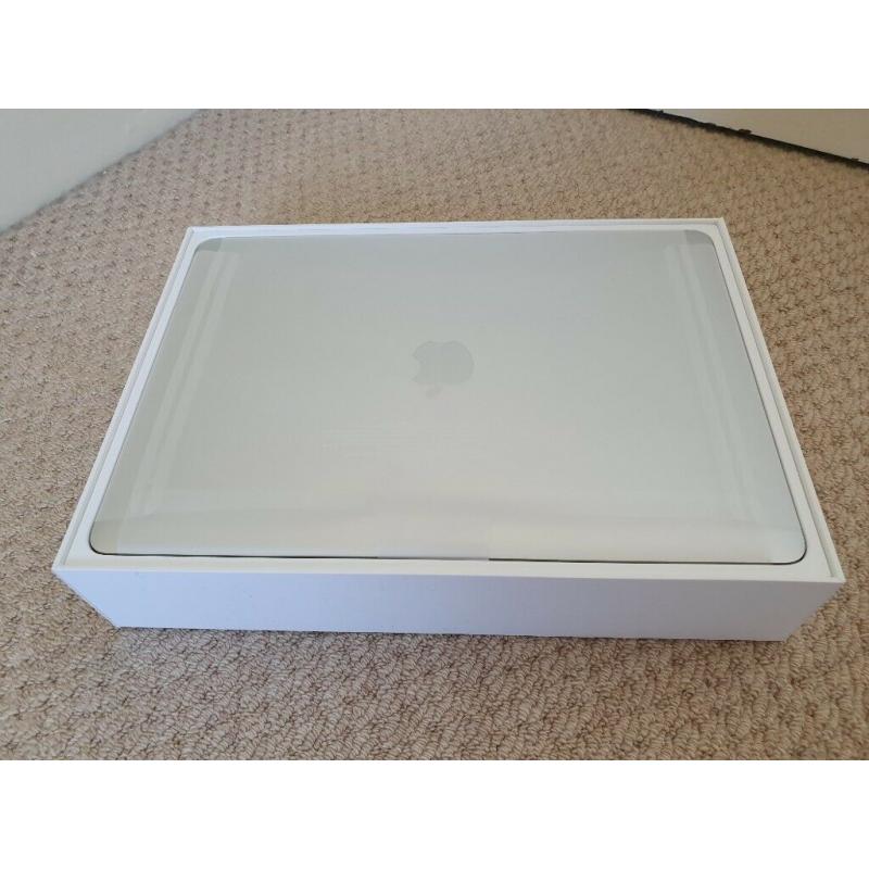 MacBook Pro 13 Touch Bar 2017 512GB SSD 8GB RAM