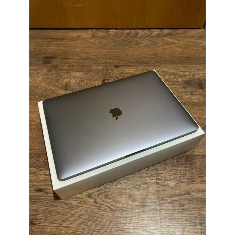 MacBook Pro 15 2017 ? 2.8 GHz Quad Core Intel i7 ? Touch Bar Version