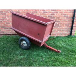 Ride on mower trailer