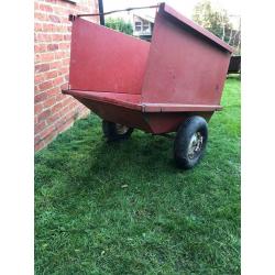 Ride on mower trailer
