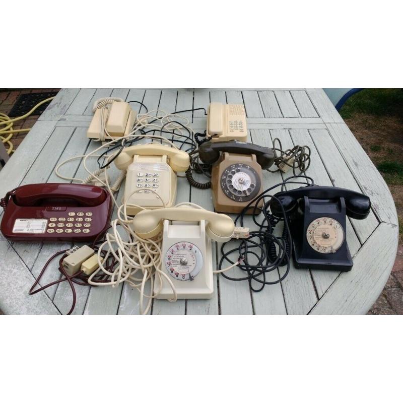 Job lot 7 French vintage telephones
