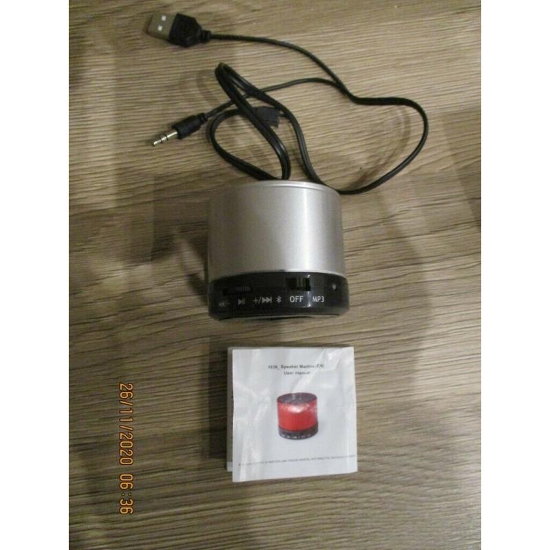 4936_Martins Bluetooth Speaker Silver