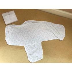 2 x baby swaddle