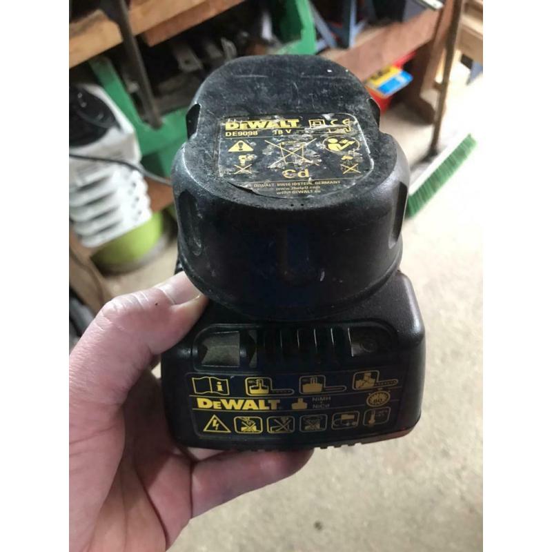 DeWalt charger and battery 18v