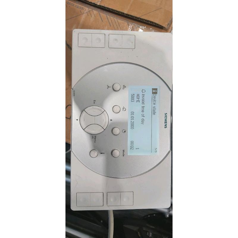 Siemens QAX913 Synco Living Central Apartment Unit