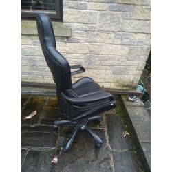 Nitro concepts Gaming Chair with Headrest