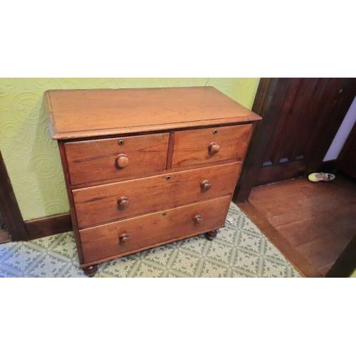 Victorian Oak Chest Of Drawers Circa 1890.