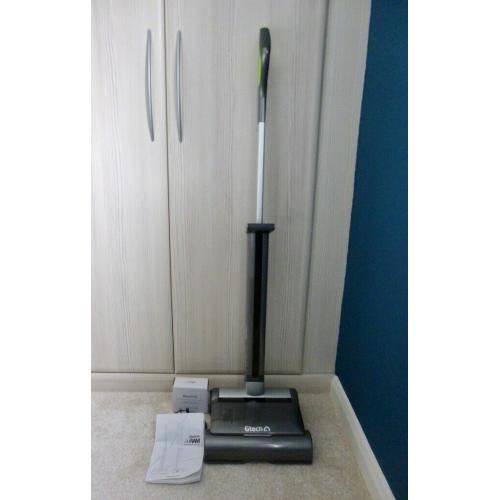 G tech Air Ram Vacuum Cleaner with 2 spare filters - Lightweight
