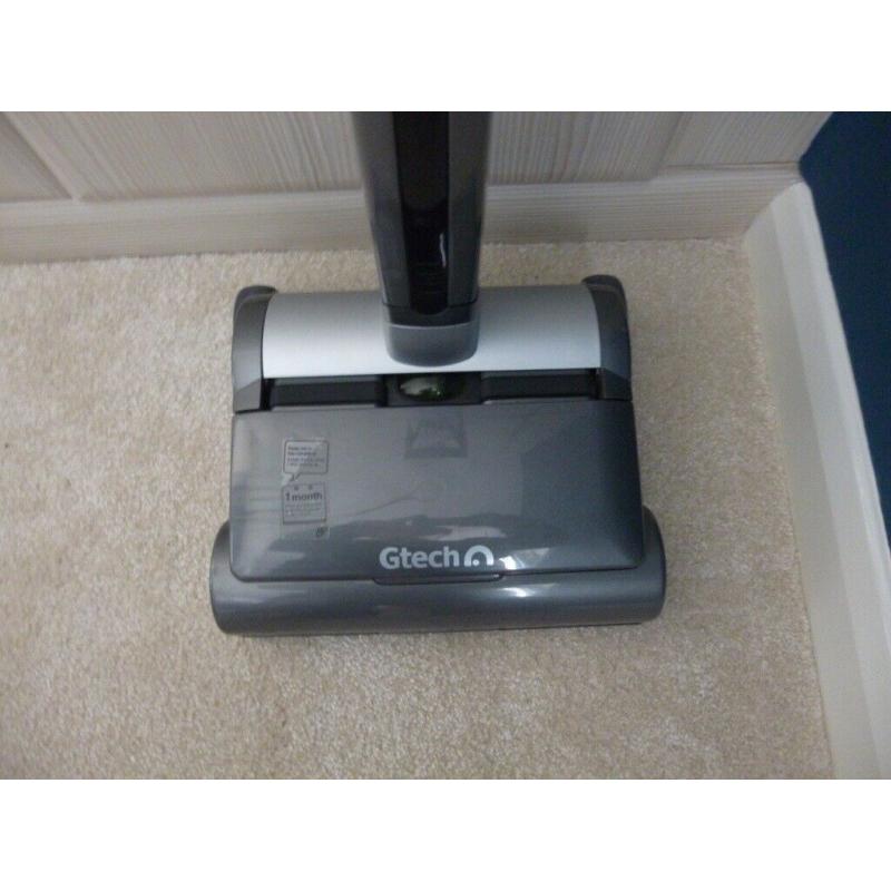 G tech Air Ram Vacuum Cleaner with 2 spare filters - Lightweight