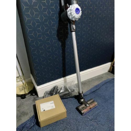Dyson V6 flexi with extra brand new roller head