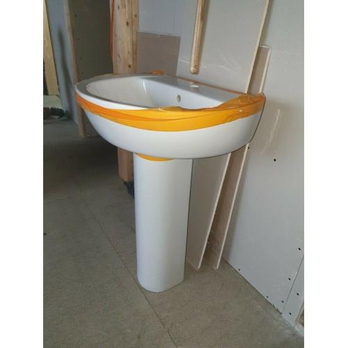 Pedestal basin sink