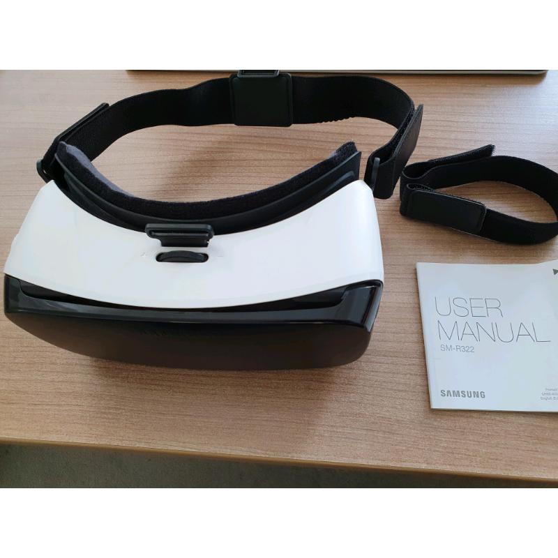 Samsung Gear VR - powered by oculus