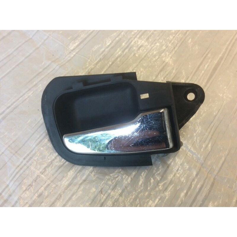 BMW Z3 OFF SIDE INNER CHROME DOOR PULL ?16 .I HAVE LOTS OF OTHER Z3 PARTS AVAILABLE