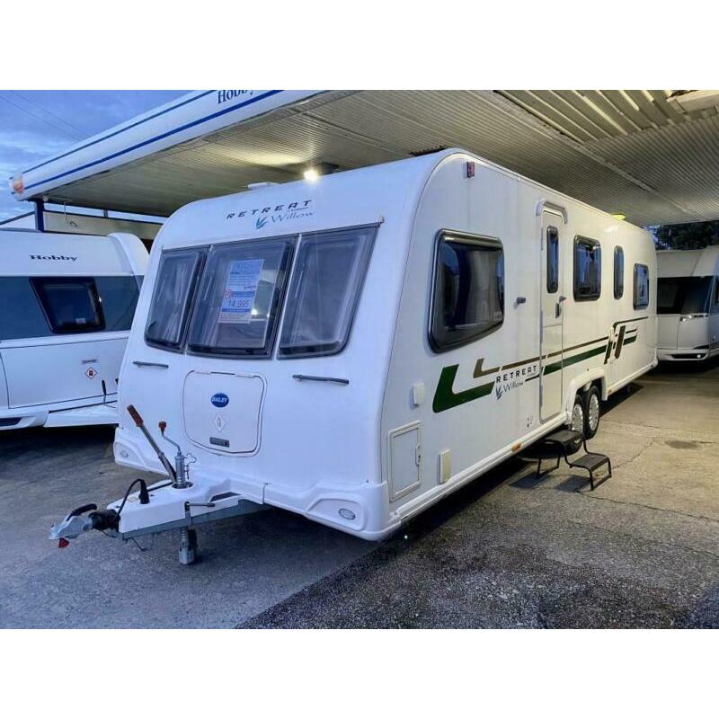 2012 BAILEY RETREAT WILLOW 4 berth Fixed island bed