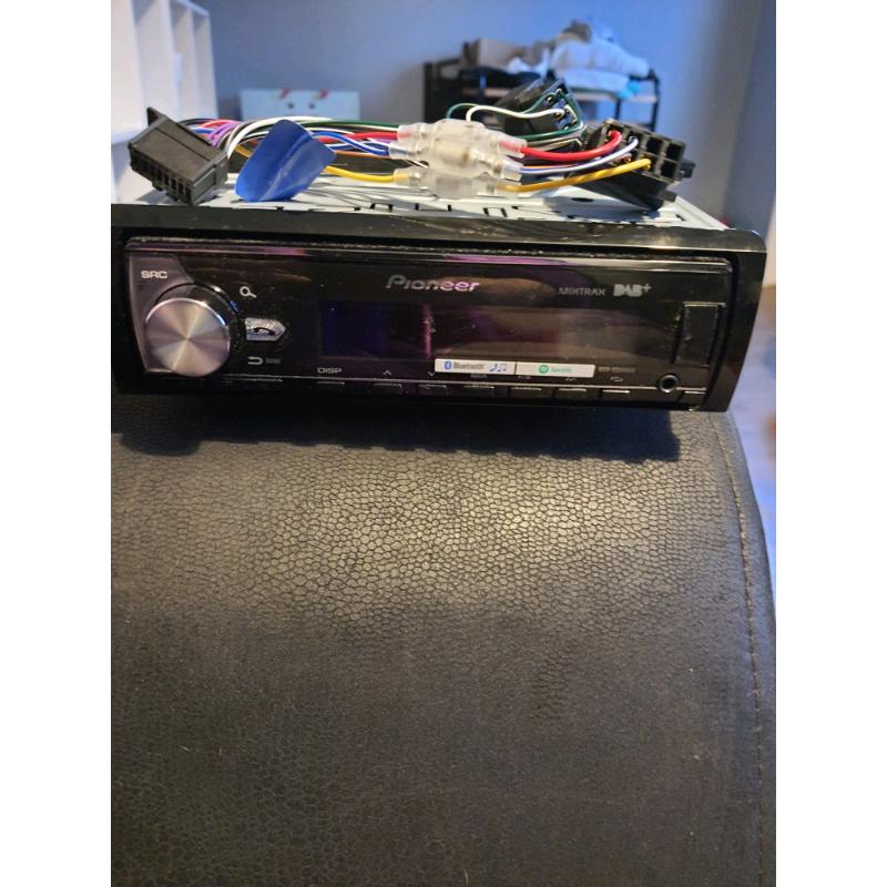 Dab car radio