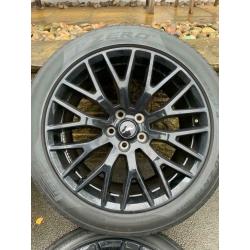 Mustang 2015-2018 wheels (MINT CONDITION)