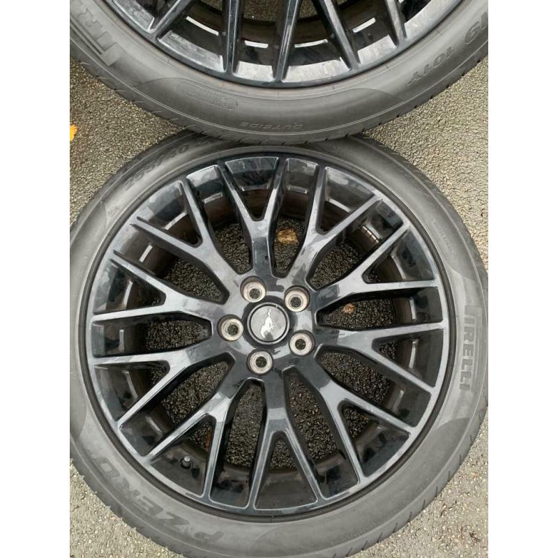 Mustang 2015-2018 wheels (MINT CONDITION)