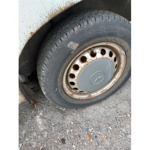 Mercedes Vito 2001reg, Wheels