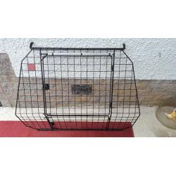 MMG tailgate dog guard - 2014 Skoda Octavia estate car