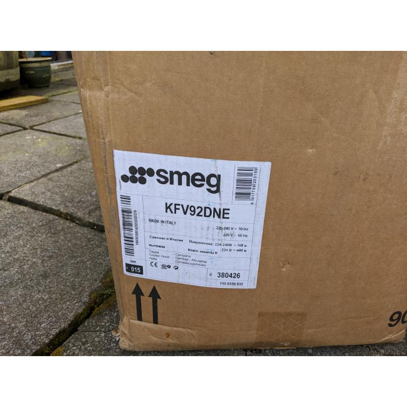 Smeg KFV92DNE 90cm Extractor (missing glass)