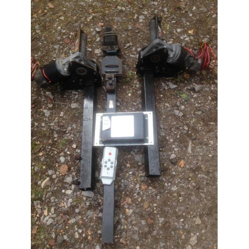 Caravan motor mover - carver