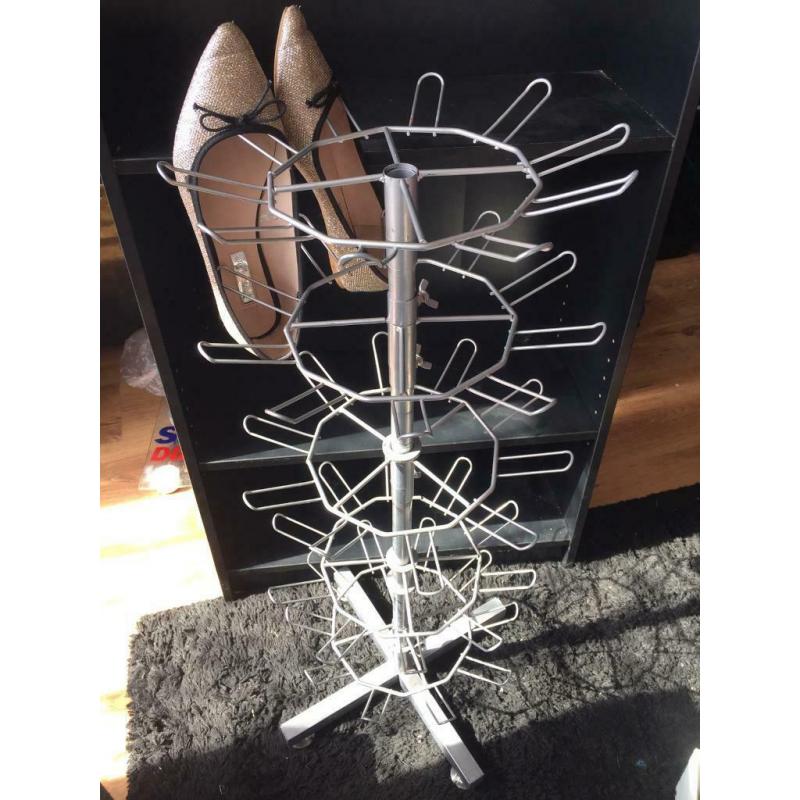 Silver shoe rack holder holds 25 pairs of shoes