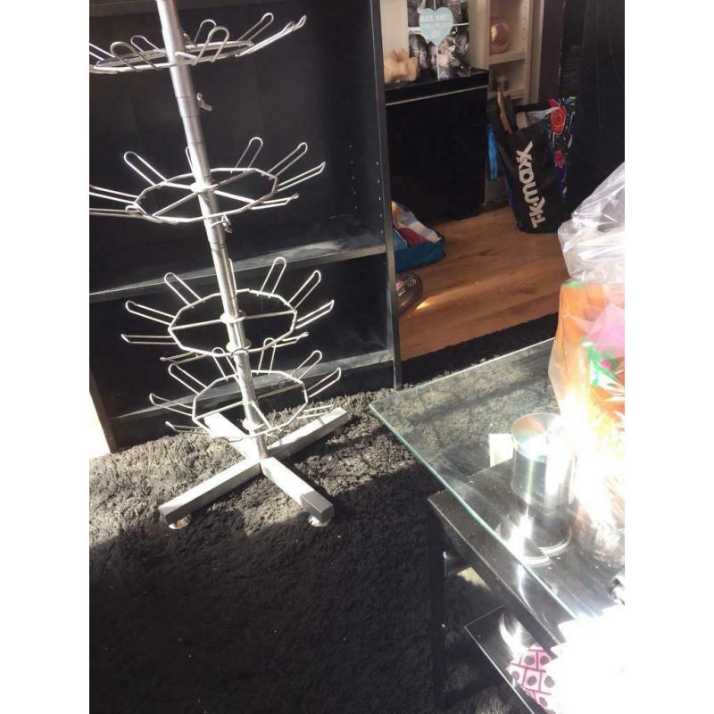 Silver shoe rack holder holds 25 pairs of shoes