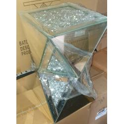 Crushed diamond cube side table