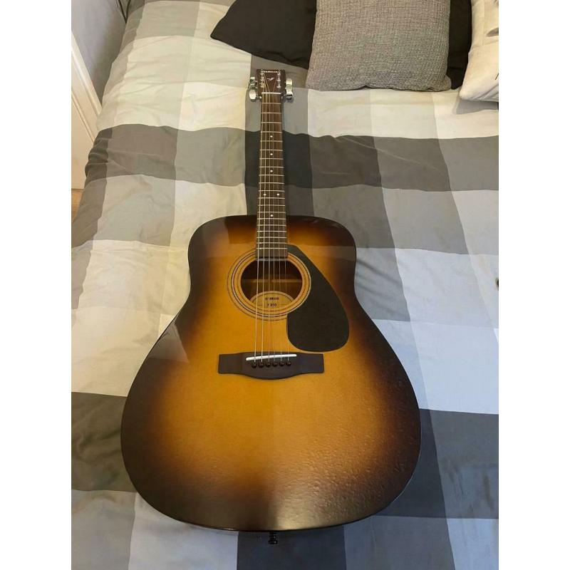 Yamaha F310 Acoustic guitar