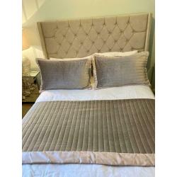 Way fair throw and pillowcases