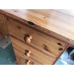 Dressing table