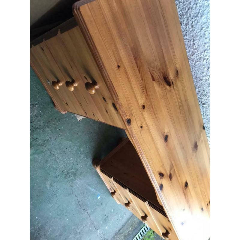 Dressing table