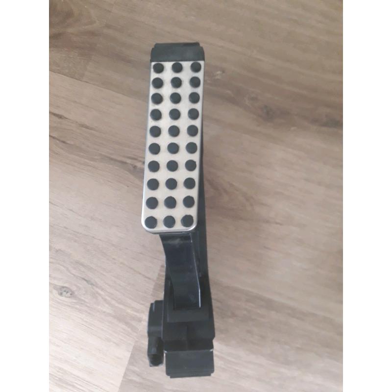 Mercedes Accelerator Pedal ?40