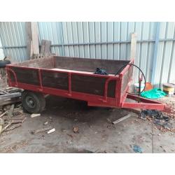 5.5ft x8.5ft tipping trailer
