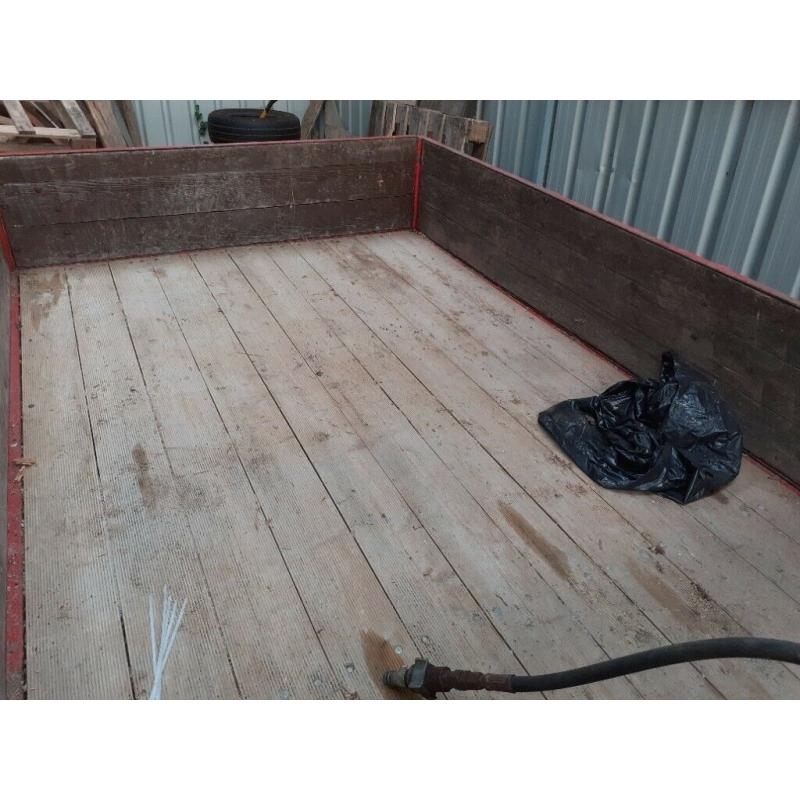5.5ft x8.5ft tipping trailer