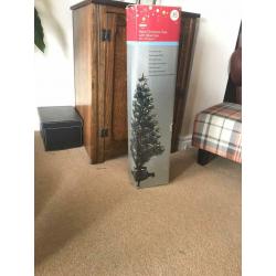 Black and Gold Fibre Optic Christmas tree