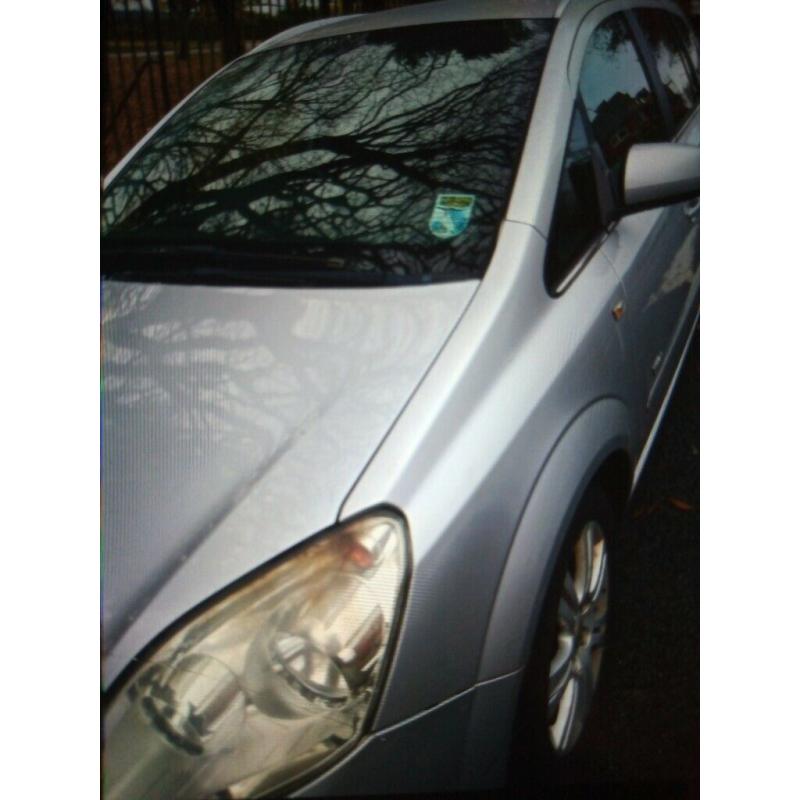 Vauxhall Zafira, 2010 (10) Silver Other, Manual Diesel, 108,245 miles in Cardiff
