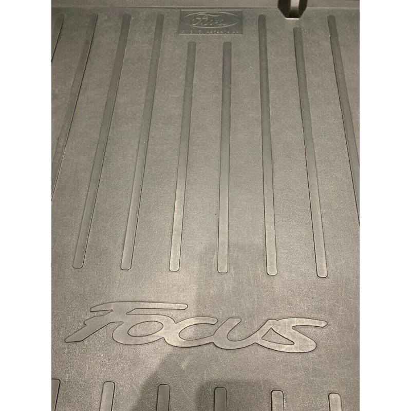 Ford Focus Hard Boot Liner