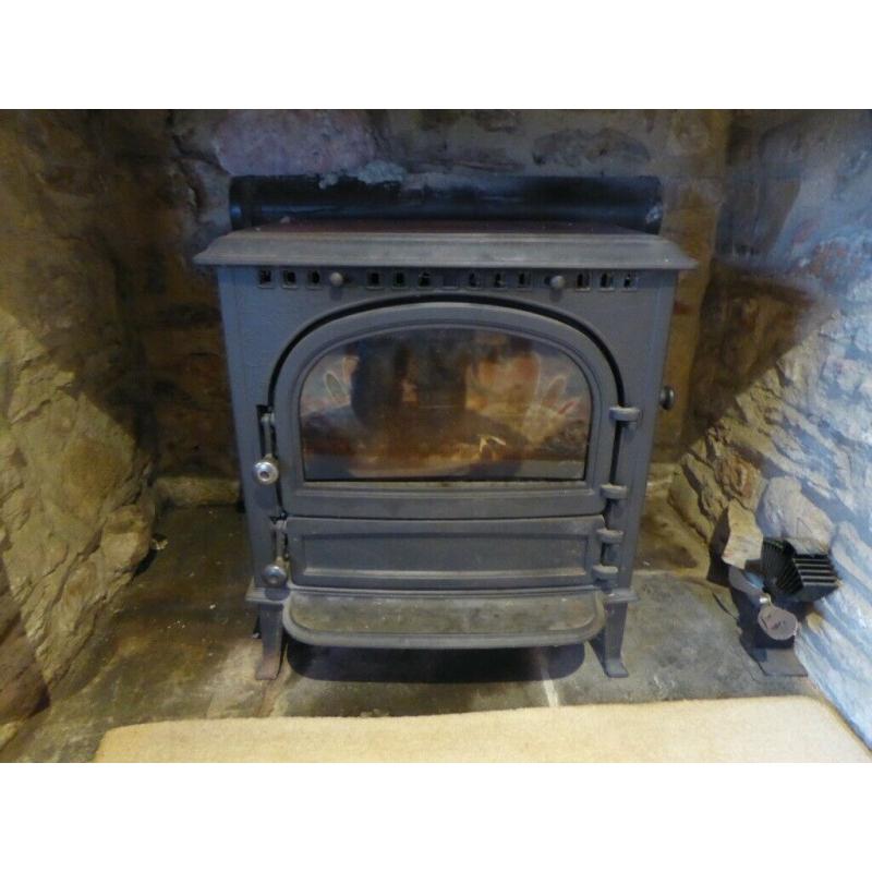 Stovax Wellington wood and multi-fuel stove