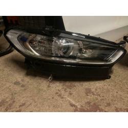 Ford Mondeo mk5 St line (Headlights)