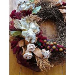 NEW CHRISTMAS WREATH CONTEMPORARY BESPOKE RUSTIC NATURAL FLORAL Red Ivory Green Gold Twig Berries