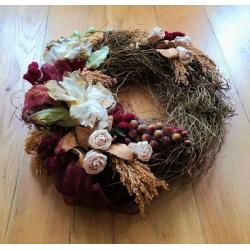 NEW CHRISTMAS WREATH CONTEMPORARY BESPOKE RUSTIC NATURAL FLORAL Red Ivory Green Gold Twig Berries