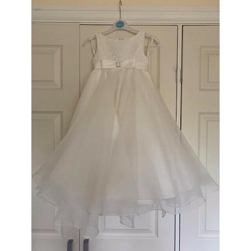 Brides maid/Flower girl dress 2-3yrs.
