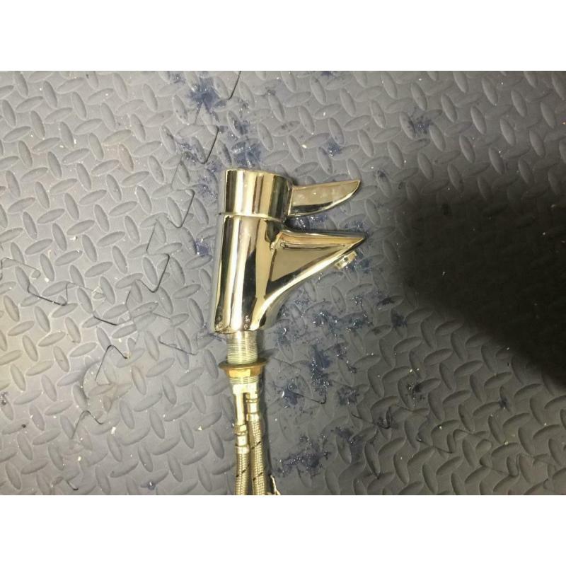 Basin tap