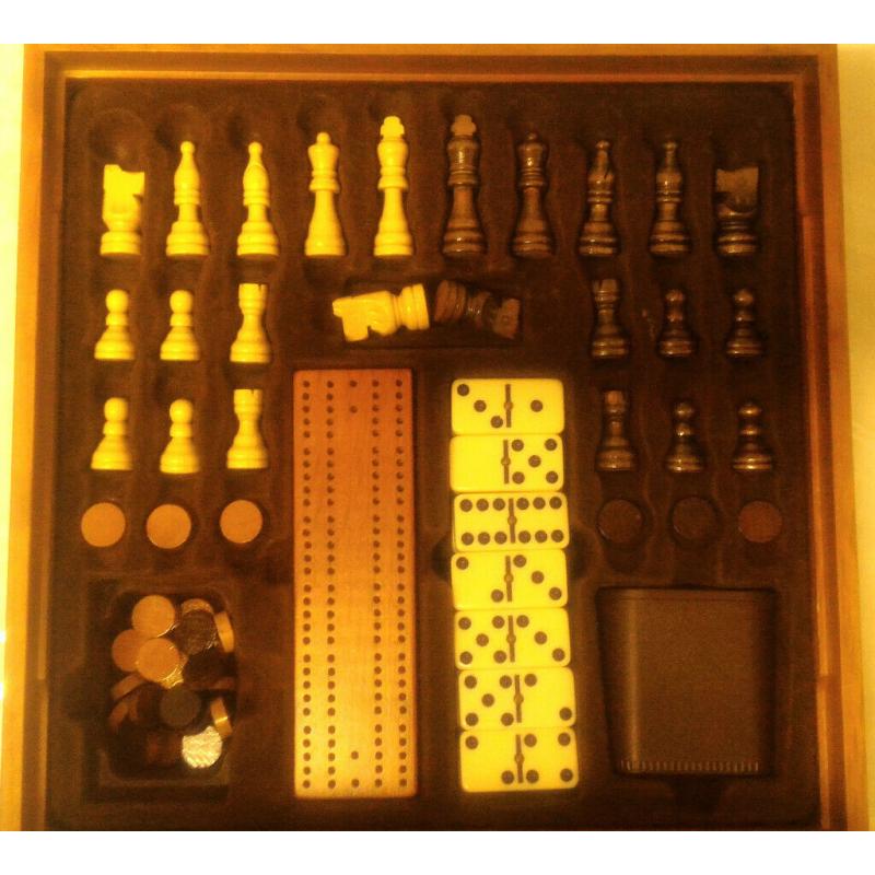 GAME SET - wooden - 7 Games - Perfect condition - boxed